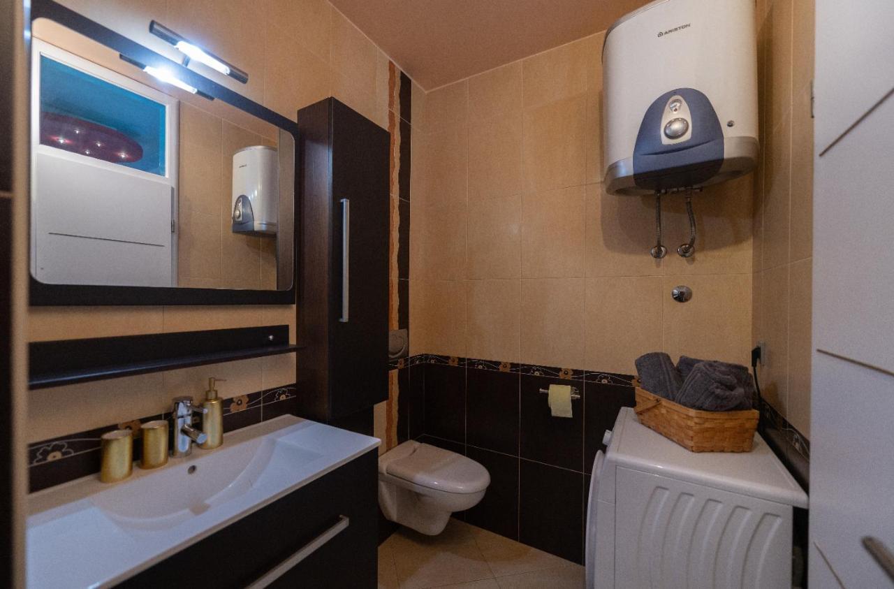 Apartments Luka Toni Krvavica Zewnętrze zdjęcie