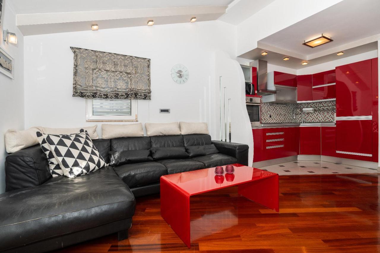 Apartments Luka Toni Krvavica Zewnętrze zdjęcie