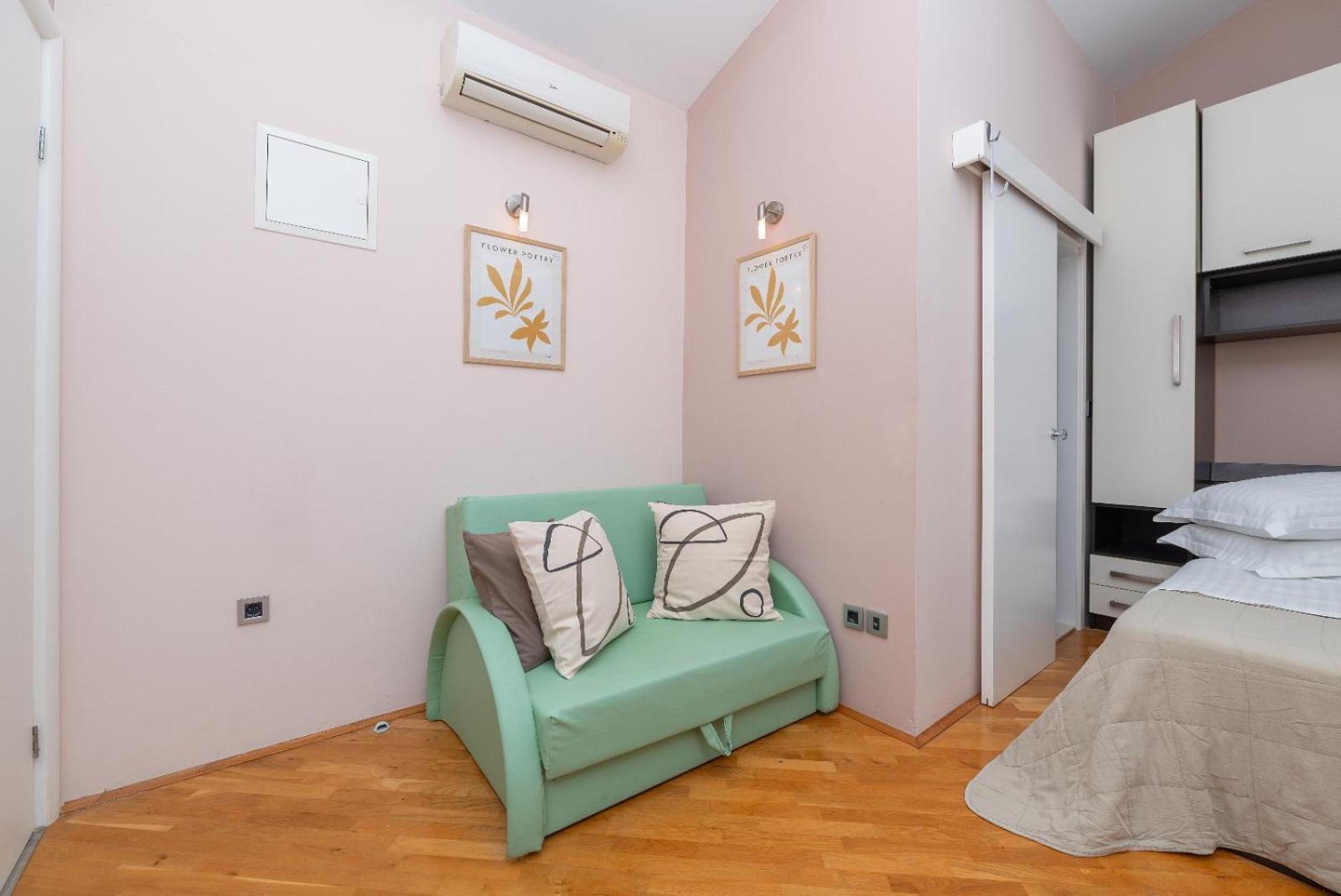 Apartments Luka Toni Krvavica Zewnętrze zdjęcie