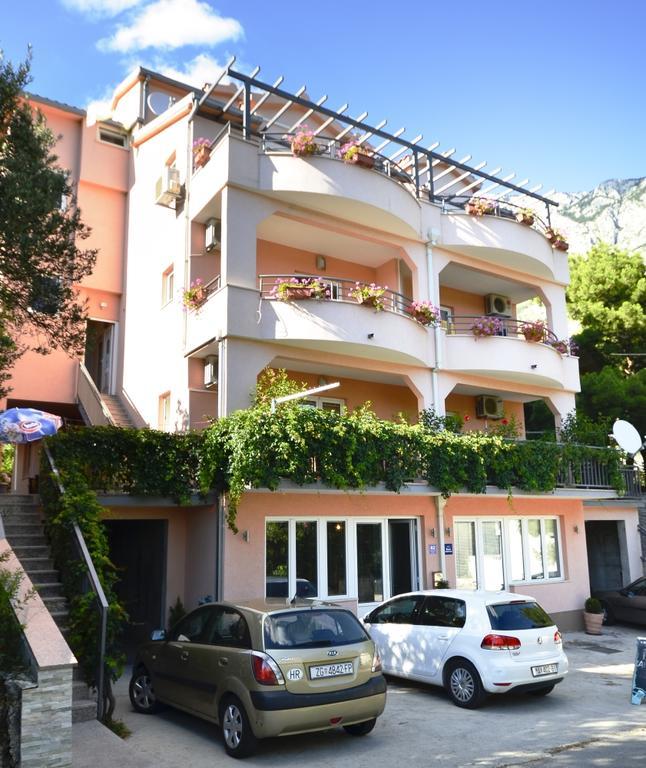 Apartments Luka Toni Krvavica Zewnętrze zdjęcie